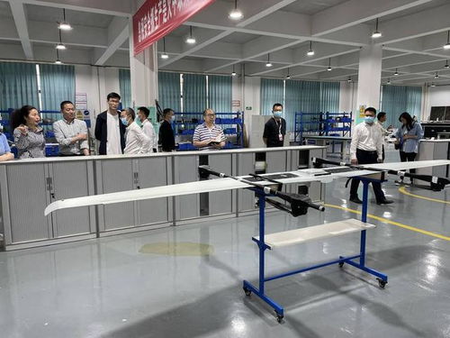 探访 再造产业自贡 的 工业密码 中省媒体记者感受老工业城市转型升级
